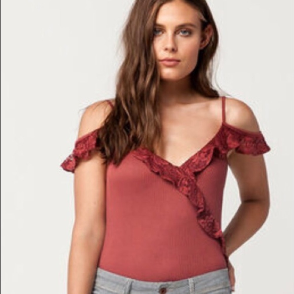 H.I.P Lace Ruffle Bodysuit - Picture 4 of 5